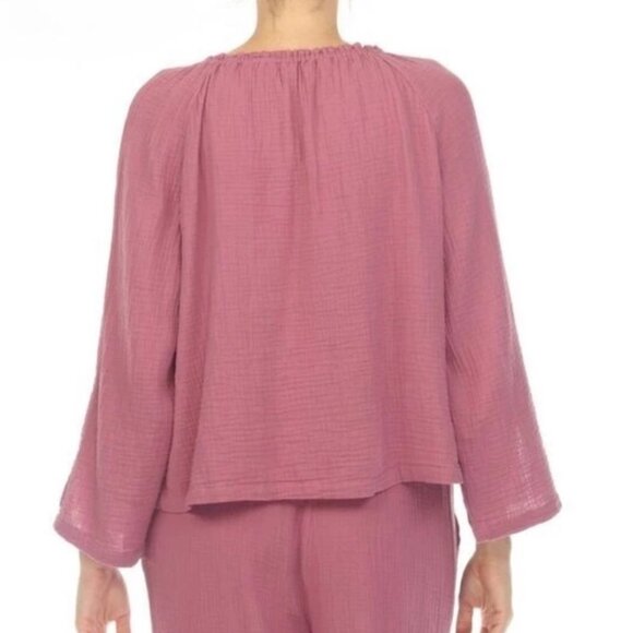 Calme by Johnny Was Liya Split Neck Mauve 100% Organic Cotton Top Size XS NWT - Picture 3 of 9